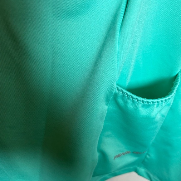 Pearl Izumi Elite Escape Tank Size Small Green adjustable, inside bra support - Picture 7 of 11